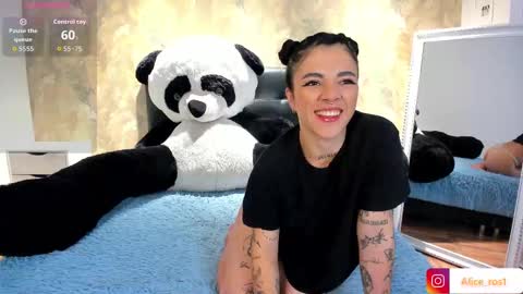 Alice  online show from October 7, 3:46 am