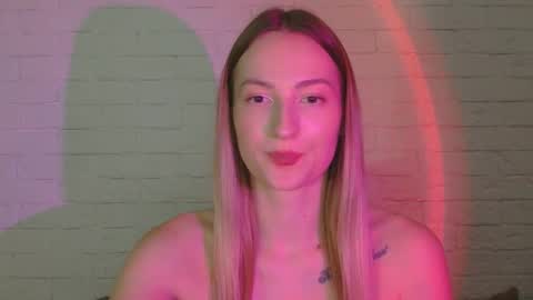 Alice online show from November 19, 7:23 pm