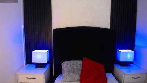 Alice online show from October 9, 7:30 pm