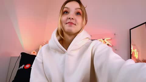 Alice  online show from January 2, 9:54 am