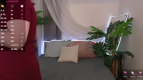 Alice  online show from September 10, 2:40 pm