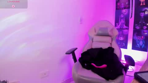 Alice Brinck online show from March 13, 2:37 am