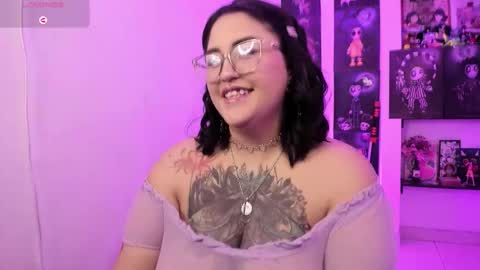 Snapshot of alicebrinck chatting on October 10, 2:50 am Alice Brinck online show from October 10, 2:50 am