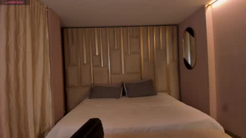 Alice online show from April 19, 4:19 pm