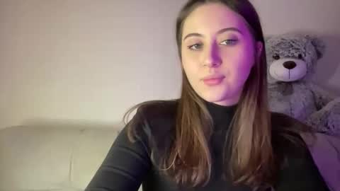 aliceinlustland online show from February 14, 9:39 pm