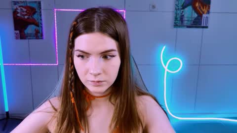 Alice online show from September 19, 5:44 am