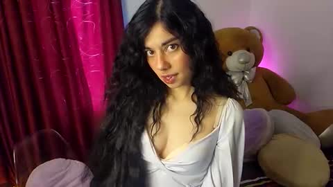Alicekingdom online show from May 23, 9:22 pm