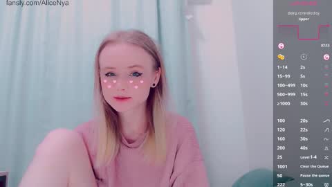 Alice online show from February 19, 5:39 am