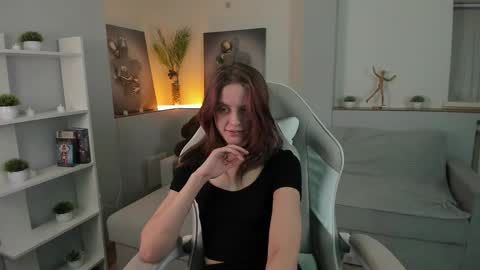 Alice online show from December 18, 9:48 am