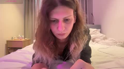 AlicePinkhead online show from April 7, 9:11 am