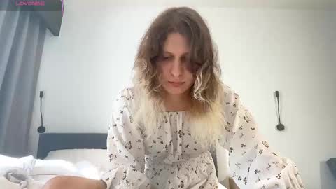 AlicePinkhead online show from October 9, 8:20 am