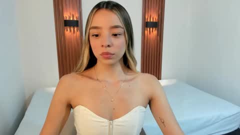 AliceRoss online show from December 13, 8:26 pm