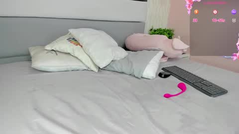          online show from March 8, 11:07 pm