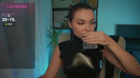 Alice online show from December 9, 3:18 am