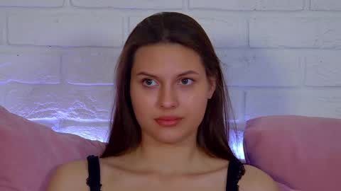 aliceversal online show from April 17, 4:37 am