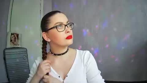 AlicexFresh online show from April 2, 11:17 am