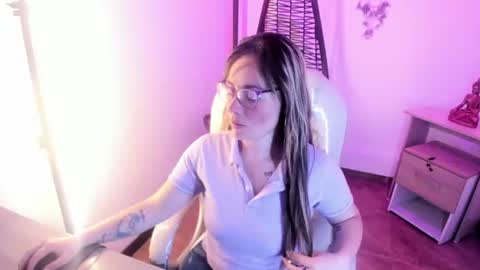 Alice  online show from July 27, 3:15 am