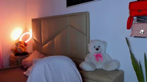 aliciabiden online show from October 20, 6:29 am