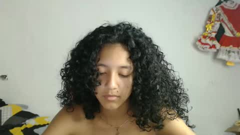 Snapshot of alicie_sexy_hot_20 chatting on February 20, 7:12 am ana online show from February 20, 7:12 am