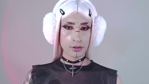     online show from February 25, 1:52 am