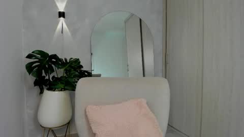 Ali  online show from April 23, 12:29 pm