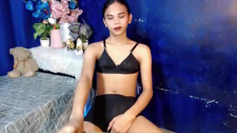 aliexagrey online show from November 27, 5:37 am