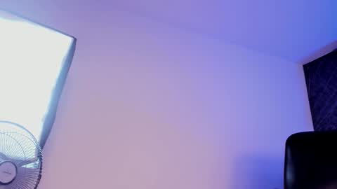 Alice online show from December 13, 8:15 pm