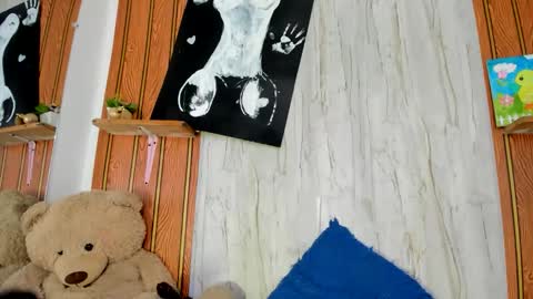 alika online show from November 29, 5:53 pm