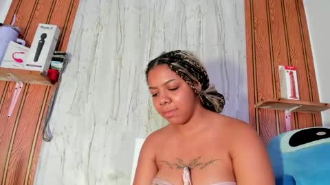 alika online show from February 3, 4:44 pm