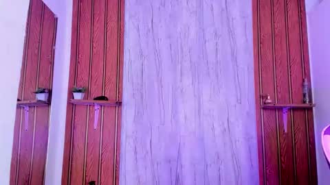 alika online show from November 20, 2:25 pm