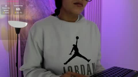 alina online show from April 11, 11:14 am