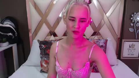 A L I N A   online show from June 8, 2:40 pm