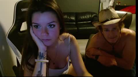 Snapshot of alinaandluke chatting on September 27, 6:44 am Alina and luke online show from September 27, 6:44 am