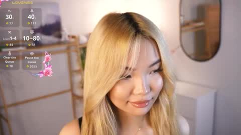 Hello im Lina online show from December 22, 4:36 pm