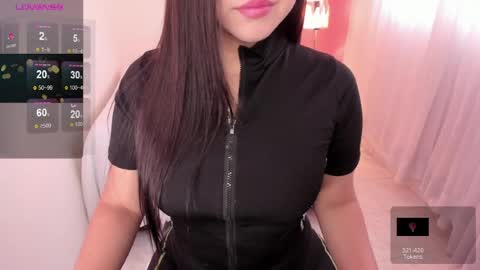 alinaowens online show from April 17, 2:19 pm