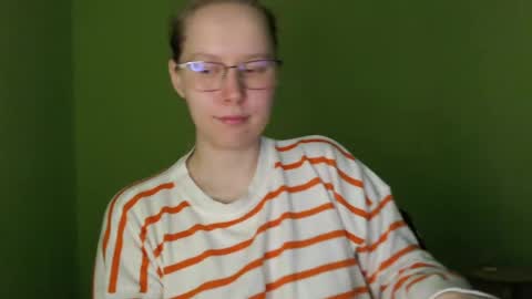 alinasei online show from May 27, 1:08 pm