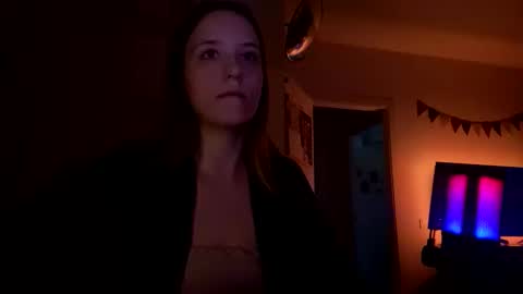 alincka online show from November 11, 5:42 am