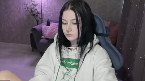 Aline Greeeen online show from October 21, 9:47 am