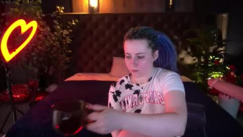 alisagrace online show from March 7, 8:31 pm