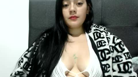 alisha_9997 online show from June 3, 4:26 am