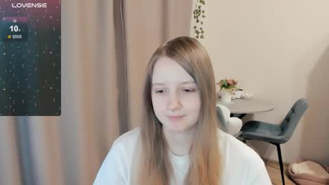 Alya online show from December 3, 2:29 pm