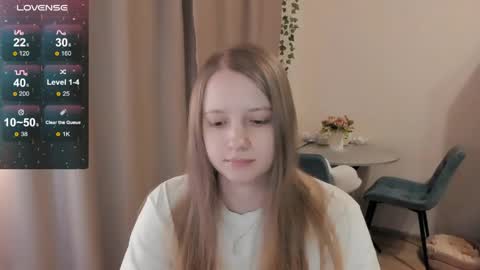 Alya online show from April 2, 5:20 pm