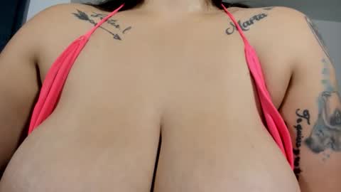 alisia online show from December 5, 12:10 am