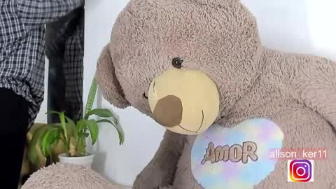 Sofias house online show from February 22, 6:06 am