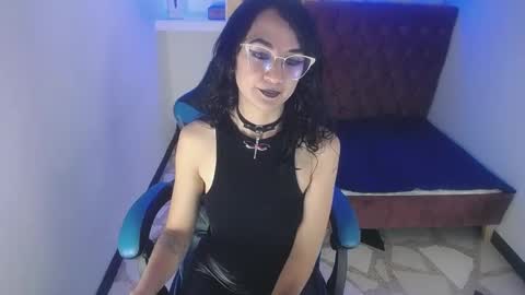 Snapshot of alison_moon7 chatting on September 13, 3:03 pm ALISON MOON online show from September 13, 3:03 pm