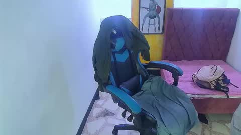 Snapshot of alison_moon7 chatting on October 21, 11:48 am ALISON MOON online show from October 21, 11:48 am