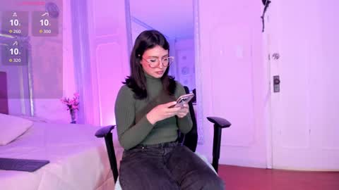 Snapshot of alisonfishert chatting on October 16, 12:38 pm Alison Fishert online show from October 16, 12:38 pm