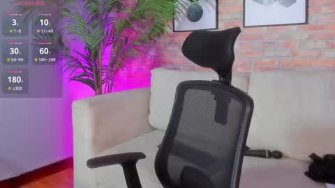alisse_baker online show from October 24, 6:36 am