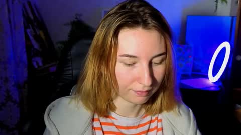 A L I C E  online show from October 13, 8:11 pm