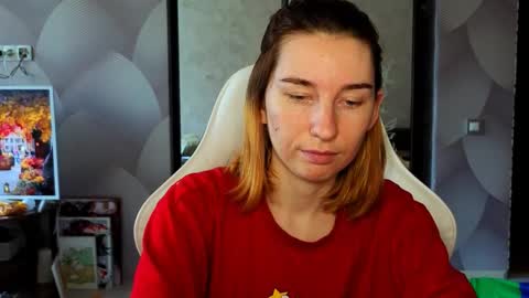 A L I C E  online show from November 14, 7:32 am